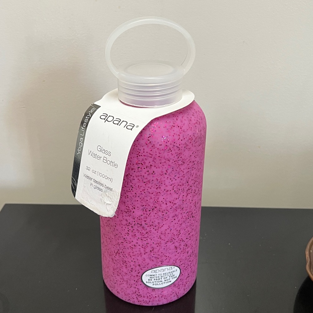 Apana Glass Water Bottle 32oz Silicone Glitter Sleeve NWT Great Color!!